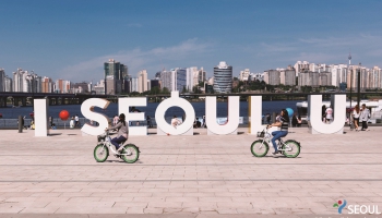 SEOUL [Social Distancing Saves Many Lives]